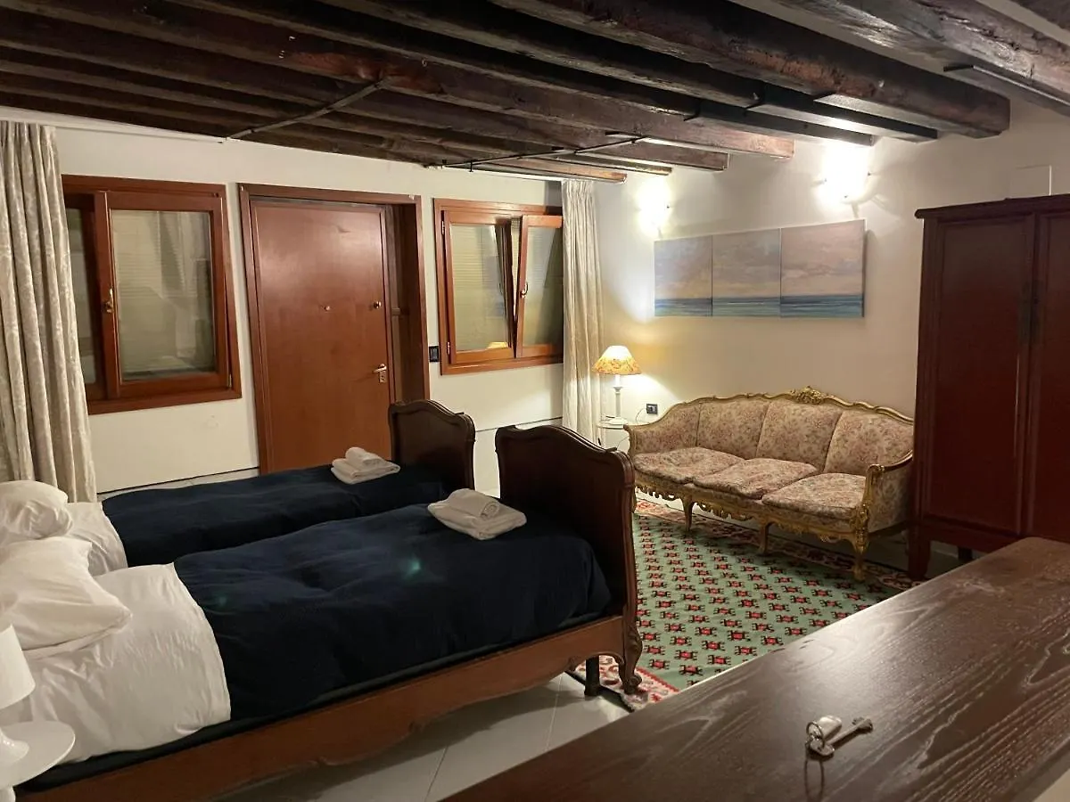 Ca' Sant'Aponal 2 Apartment Venice